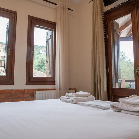 Symmetron Suites Kálamos Esterno foto