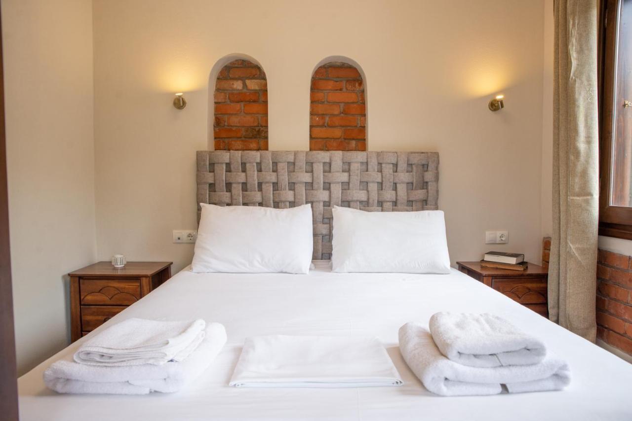 Symmetron Suites Kálamos Esterno foto