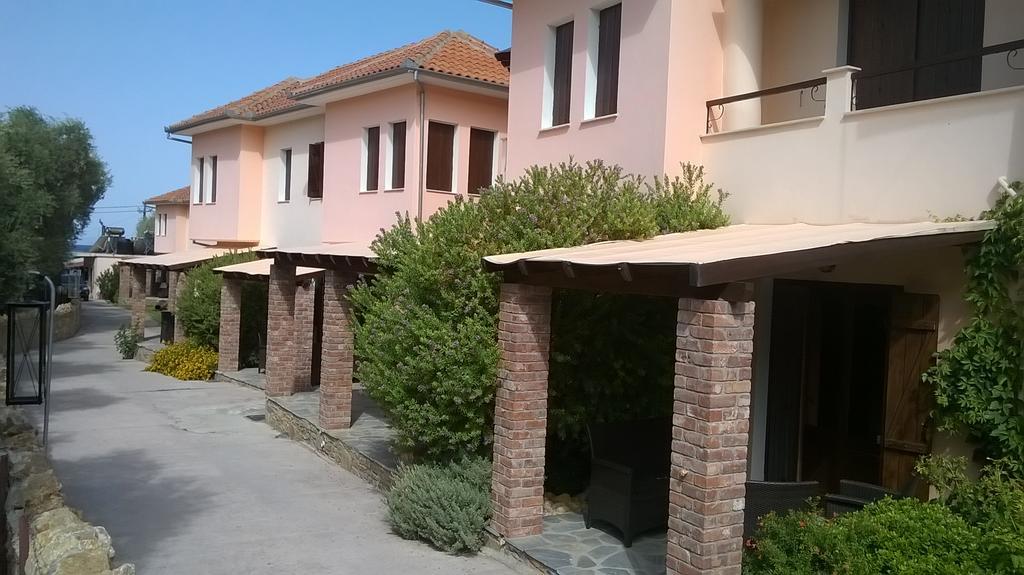 Symmetron Suites Kálamos Esterno foto
